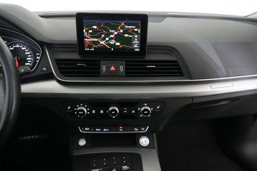 Audi Q5 40 TDI — photo 13