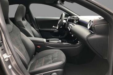 Mercedes CLA 200 AMG Line — photo 4