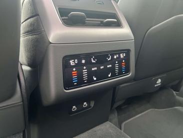 Audi Q7 TDI — photo 12