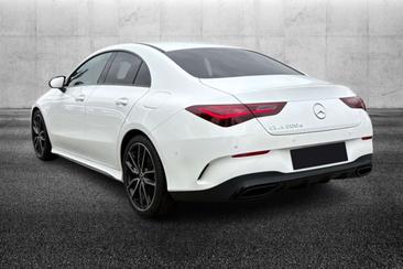 Mercedes CLA 200 AMG Line — photo 4