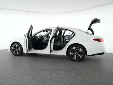 Mercedes Classe E 300 — photo 14