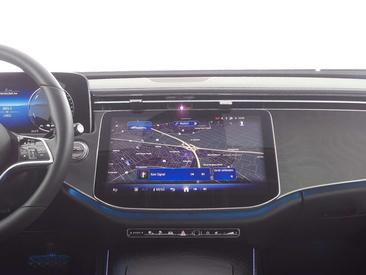 Mercedes Classe E 300 — photo 18