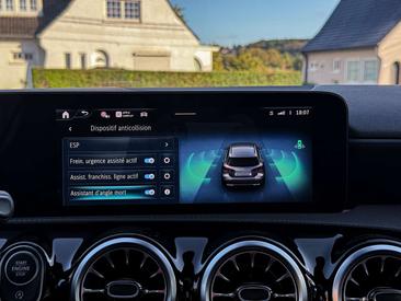 Mercedes Classe A 180 Night Edition — photo 27
