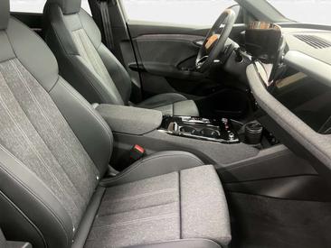 Audi Q6 E-tron Performance — photo 16