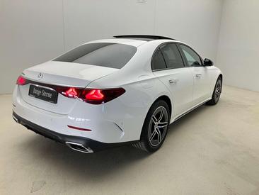 Mercedes Classe E 300 Night Edition — photo 6