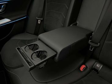 Mercedes Classe E 300 Night Edition — photo 24