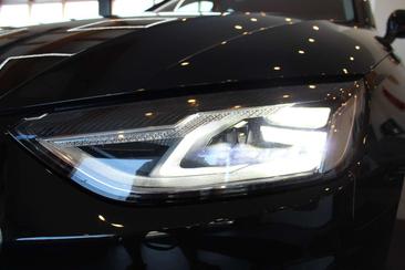 Audi A4 S Line Avant 40 TDI — photo 23