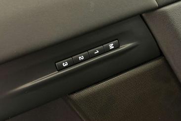 Land Rover Range Rover Evoque P270e AWD Dynamic SE Edition — photo 16