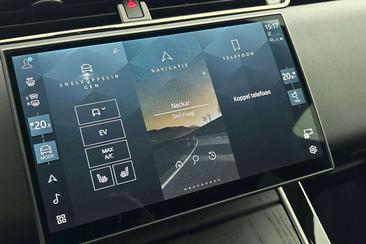 Land Rover Range Rover Evoque P270e AWD Dynamic SE Edition — photo 17