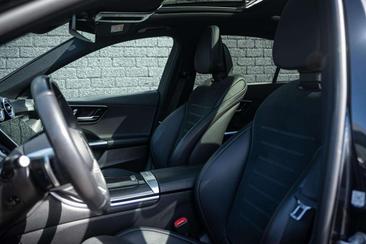 Mercedes Classe C 300 AMG Line — photo 4