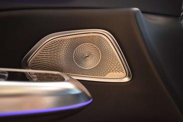 Mercedes Classe E 300 AMG Line — photo 16