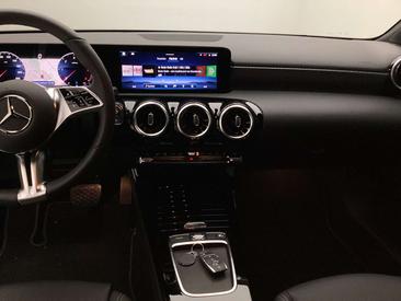 Mercedes Classe A 180 Night Edition — photo 10