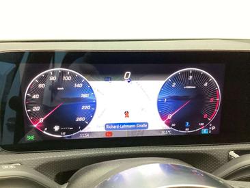 Mercedes Classe A 180 Night Edition — photo 11
