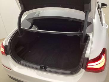 Mercedes Classe A 180 Night Edition — photo 18