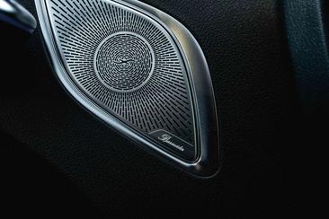 Mercedes EQE 350 — photo 17