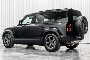 Land Rover Defender 110 D250 S Black Pack Panodak Luchtvering Keyless Noir — photo 11