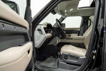 Land Rover Defender 110 D250 S Black Pack Panodak Luchtvering Keyless Noir — photo 14