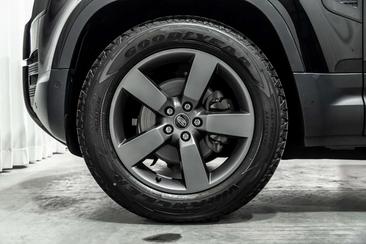 Land Rover Defender 110 D250 S Black Pack Panodak Luchtvering Keyless Noir — photo 47