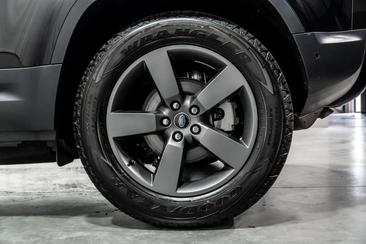 Land Rover Defender 110 D250 S Black Pack Panodak Luchtvering Keyless Noir — photo 48