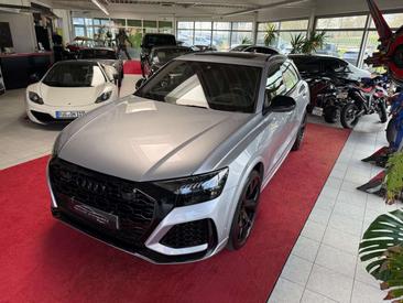 Audi RSQ8 4.0 TFSI — photo 4