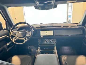 Land Rover Defender 110 X-Dynamic SE 3.0D I6 200 CV — photo 17