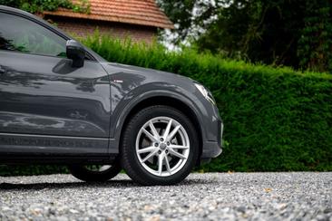 Audi Q2 S Line 30 TFSI — photo 23