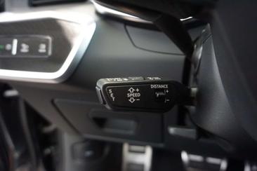 Audi A6 S Line Avant 55 TFSI E — photo 16