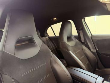 Mercedes Classe A 180 Night Edition — photo 5