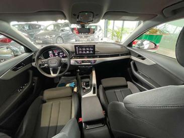 Audi A4 S Line Avant 40 TFSI — photo 12