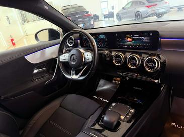 Mercedes Classe A 180 Night Edition — photo 6
