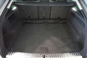 Audi Q8 55 TFSI — photo 24