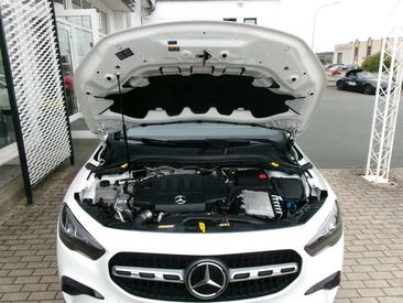 Mercedes GLA 220 Progressive — photo 11