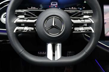 Mercedes Classe E 400 AMG Line — photo 31