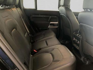 Land Rover Defender 110 SE 7 POSTI 3.0D I6 200 CV AWD Auto — photo 5