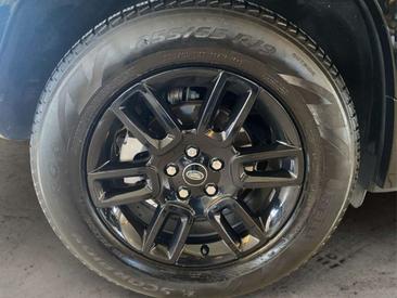 Land Rover Defender 110 SE 7 POSTI 3.0D I6 200 CV AWD Auto — photo 9