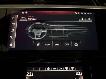 Audi SQ8 E-tron Sportback — photo 11