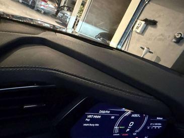 Audi SQ8 E-tron Sportback — photo 13