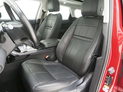 Land Rover Range Rover Evoque P300e AWD SE