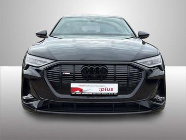 Audi E-tron S Line 50 — photo 7