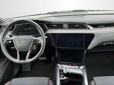 Audi E-tron S Line 50 — photo 10