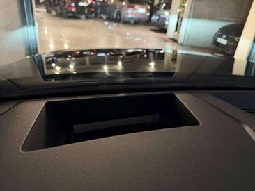 Audi SQ8 E-tron Sportback — photo 19