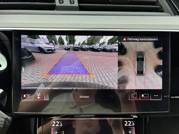 Audi E-tron S Line 50 — photo 16