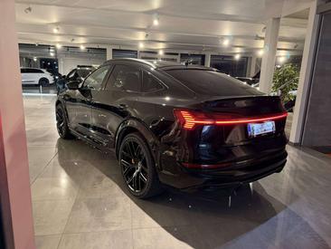 Audi SQ8 E-tron Sportback — photo 22