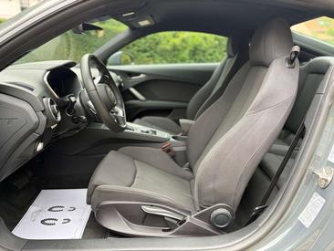 Audi TT Coupé 40 TFSI — photo 11