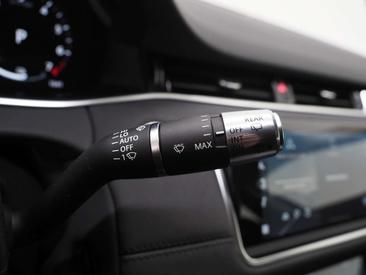 Land Rover Range Rover Evoque P300e AWD SE — photo 25