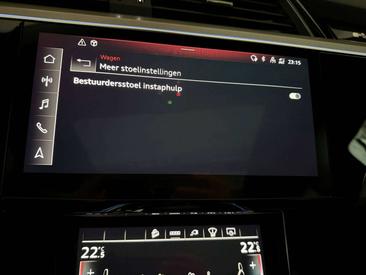 Audi SQ8 E-tron Sportback — photo 30