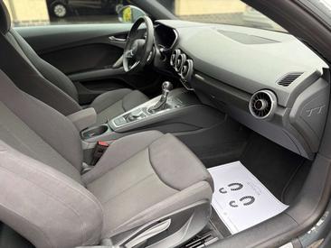Audi TT Coupé 40 TFSI — photo 16