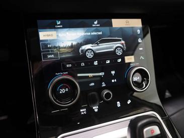 Land Rover Range Rover Evoque P300e AWD SE — photo 34