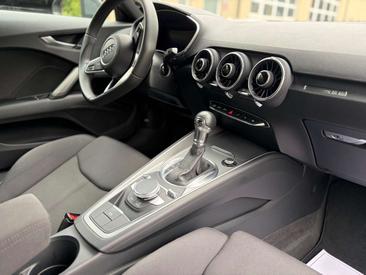 Audi TT Coupé 40 TFSI — photo 18