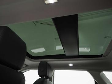 Land Rover Range Rover Evoque P300e AWD SE — photo 39